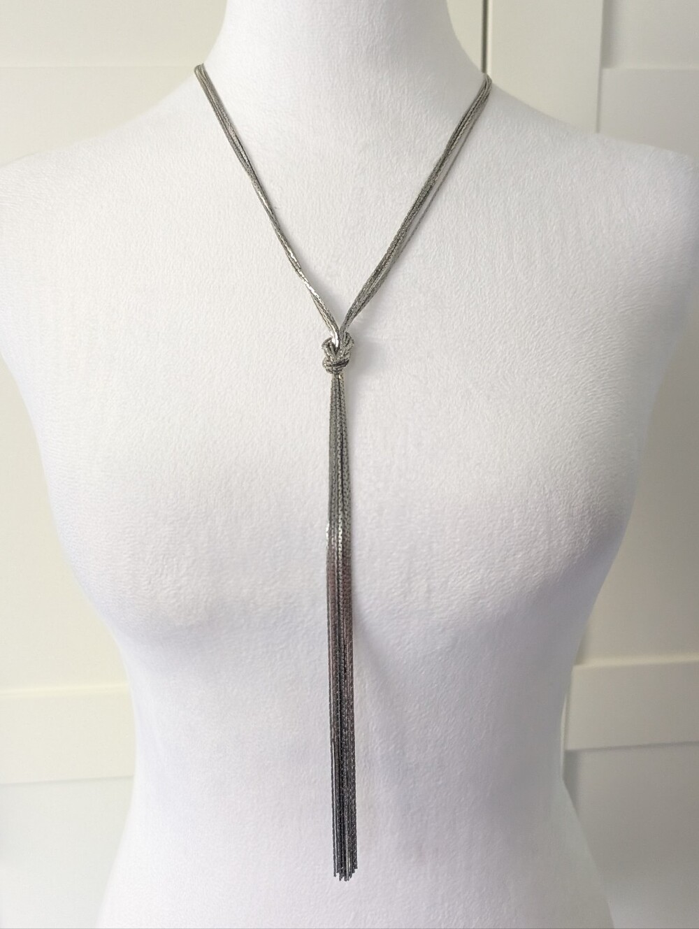 Vintage 70's/80's Silver Tone Multi-strand Liquid Chain Knotted Clasp Necklace